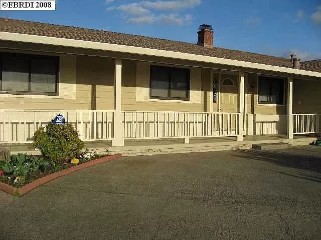 7970 Shay Dr in Oakland, CA - Building Photo - Building Photo