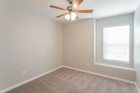 6435 Dayridge Ln photo'