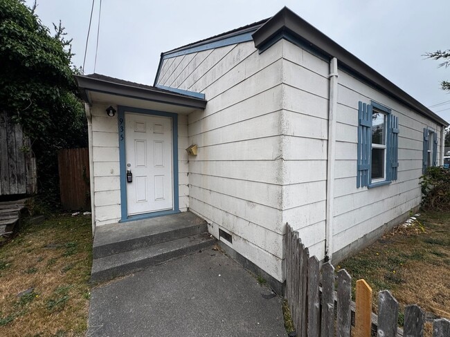 935-937 Del Norte St in Eureka, CA - Building Photo - Building Photo