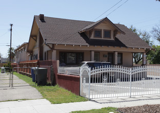 2850 Mission Inn Ave in Riverside, CA - Building Photo - Building Photo