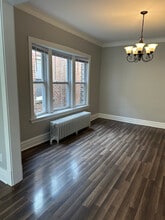 2536 N Austin Ave, Unit 2 in Chicago, IL - Foto de edificio - Building Photo