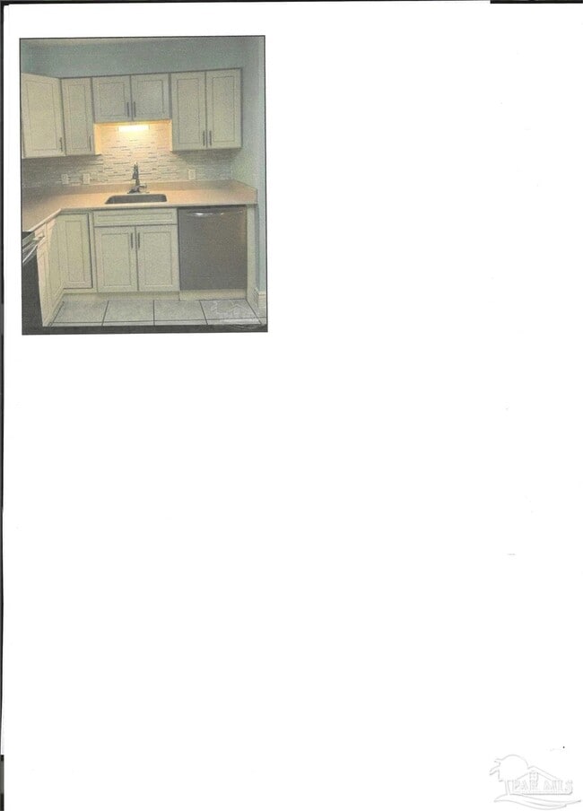 5001 Grande Dr in Pensacola, FL - Building Photo - Building Photo