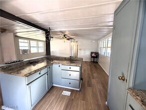 115 Torch Terrace in North Fort Myers, FL - Building Photo - Building Photo