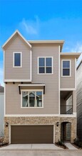 11013 Mikula Dr in Houston, TX - Building Photo - Building Photo