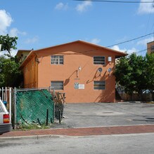 1225 SW 6th St in Miami, FL - Building Photo - Building Photo