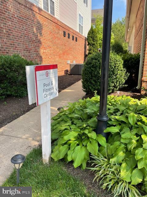 3009 Nicosh Cir-Unit -4204 in Falls Church, VA - Building Photo - Building Photo
