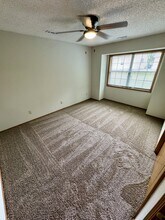 3806 Pinnacle Cir in Lawrence, KS - Building Photo - Building Photo