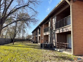 308 N 14th St in Killeen, TX - Building Photo