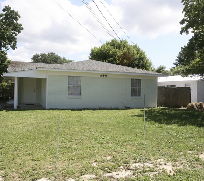 16806 Castile Ave in Panama City Beach, FL - Building Photo - Building Photo