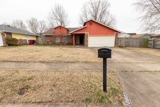 10802 E 101st St N in Owasso, OK - Building Photo - Building Photo
