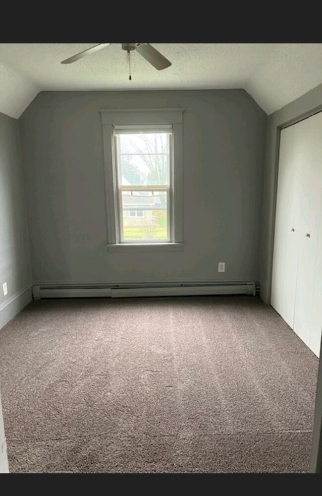 242 6th Ave SW in Cambridge, MN - Building Photo - Building Photo