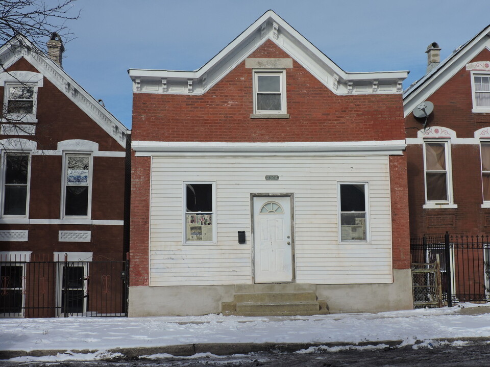 2844 W 25th St in Chicago, IL - Building Photo