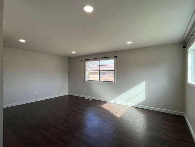 1618 E 3rd Ave in Stillwater, OK - Building Photo - Building Photo