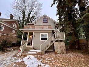 320 Madison Ave SE in Grand Rapids, MI - Building Photo - Building Photo