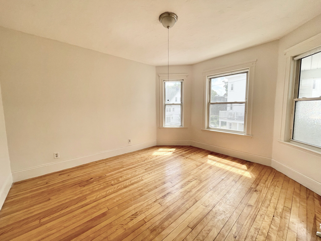 25 Haskell St in Boston, MA - Building Photo - Building Photo