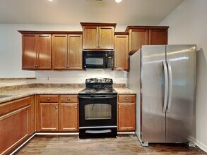 1300 Montreux Ct in Mebane, NC - Building Photo - Building Photo