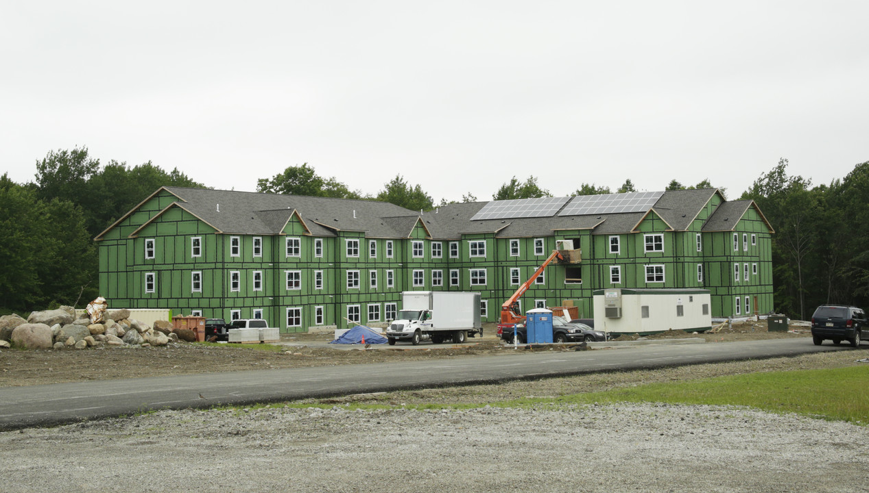 Highland Village Senior Apartments in Edinboro, PA - Foto de edificio