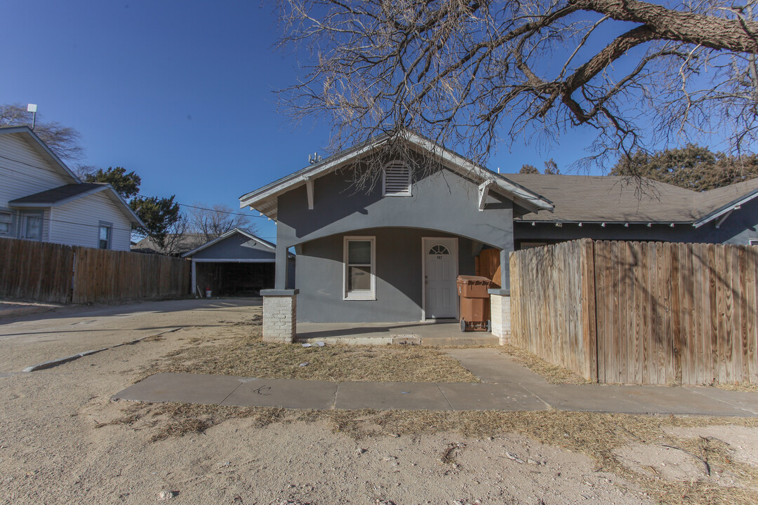 102 W 13th St in Big Spring, TX - Building Photo