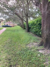 10324 Fox Trail Rd S in Royal Palm Beach, FL - Building Photo - Building Photo