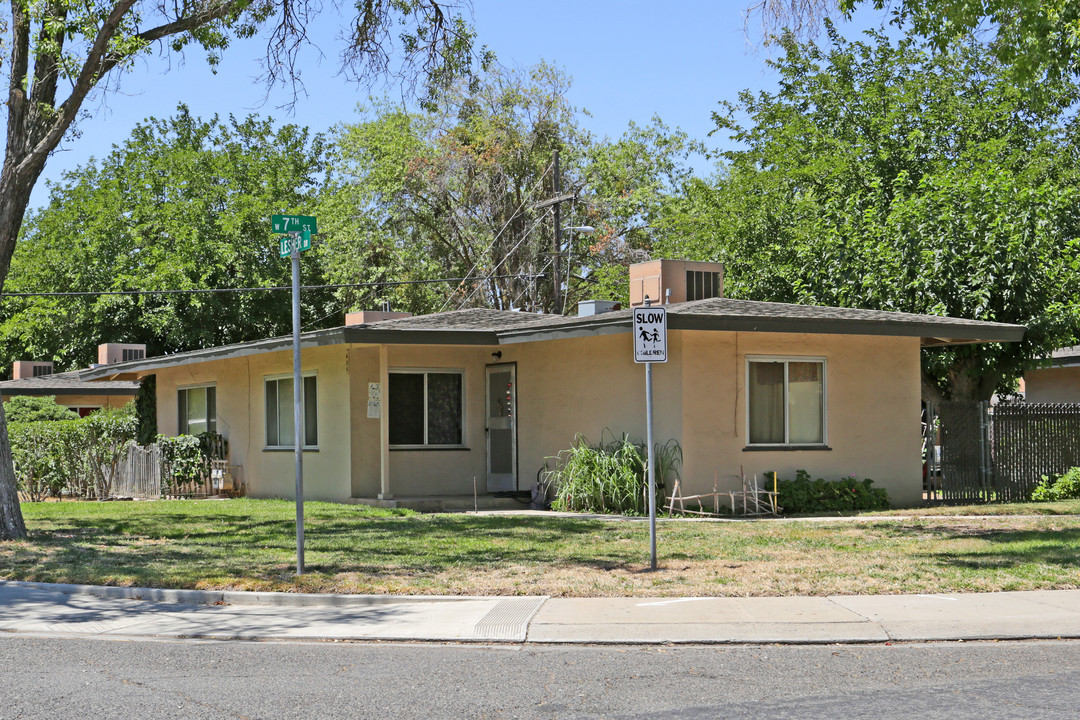 405 U St in Merced, CA - Building Photo