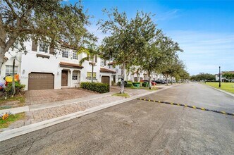 948 NE 29th Terrace in Homestead, FL - Building Photo - Building Photo