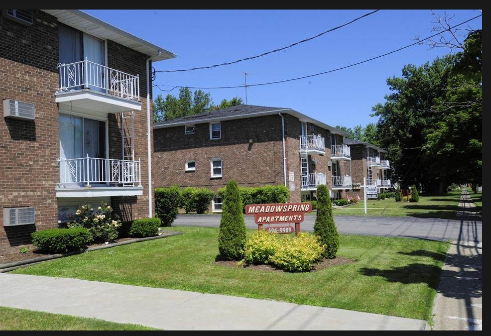 Meadowspring Apartments in North Tonawanda, NY - Foto de edificio