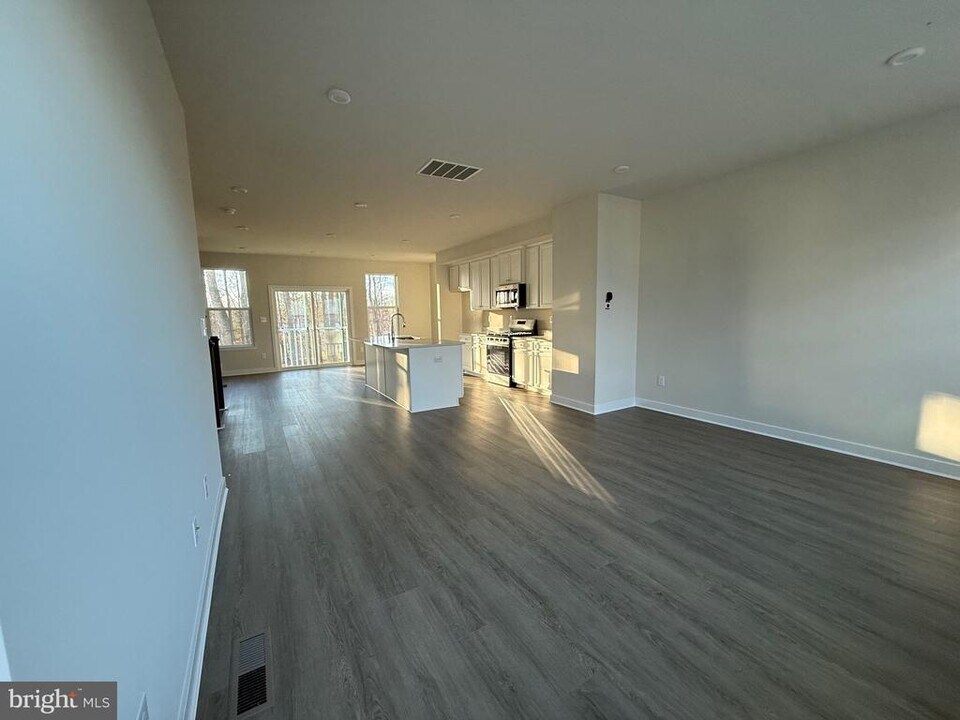 4337 Reusch Cir in New Castle, DE - Building Photo