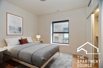 652 W Gordon Terrace in Chicago, IL - Building Photo - Building Photo
