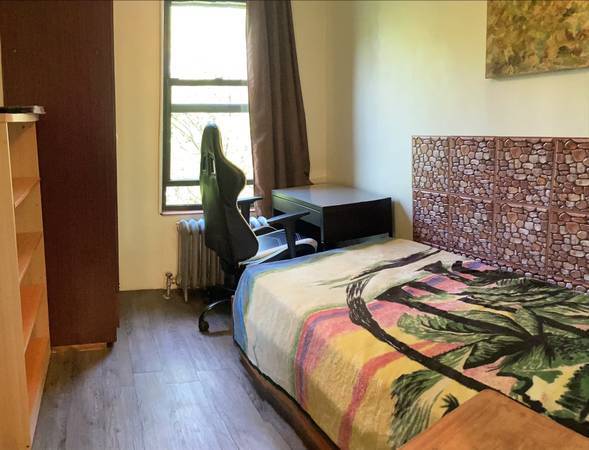 122 India St, Unit 3c