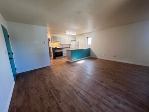 2113 Gillam Way in Fairbanks, AK - Building Photo - Building Photo