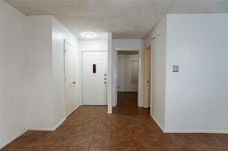3327 Fallmeadow St in Denton, TX - Building Photo - Building Photo