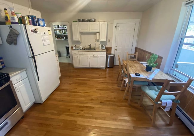 281 Pearl St, Unit 279-3L in Cambridge, MA - Building Photo - Building Photo