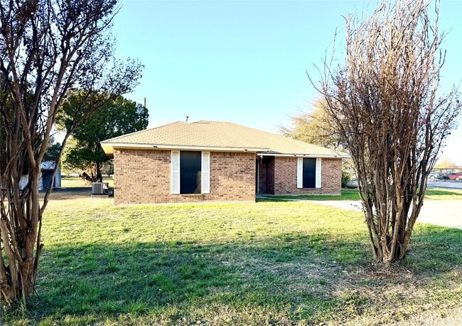 property at 1731 TX-46