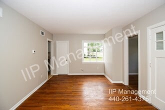 6177 Iroquois Trail in Mentor, OH - Building Photo - Building Photo