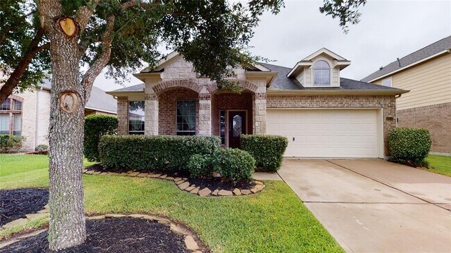 13112 Southern Way Ln in Pearland, TX - Foto de edificio - Building Photo