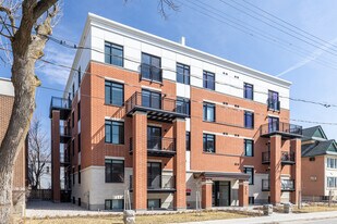 359 Nelson St in Ottawa, ON - Building Photo