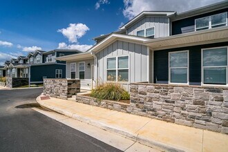 1528 Crownpoint Dr in Harrisonburg, VA - Building Photo - Building Photo