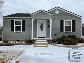 2924 Pioneer Ave in Oklahoma City, OK - Building Photo