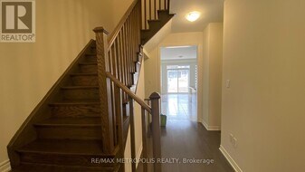 108 Adventura Rd in Brampton, ON - Building Photo