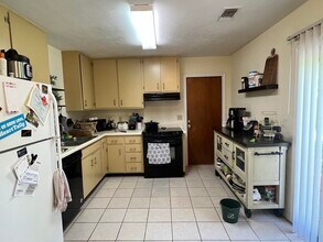 3224 Hester Dr in Tallahassee, FL - Building Photo - Building Photo