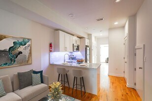 1642 N Marshall St in Philadelphia, PA - Building Photo