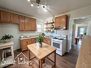 892-894 Gladstone Ave in Detroit, MI - Building Photo - Building Photo