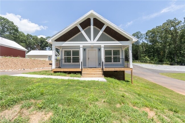 property at 1029 Smyzer