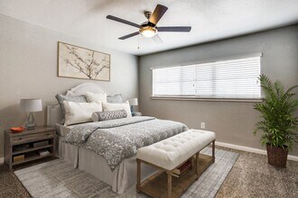 The Retreat Ft. Worth in Fort Worth, TX - Foto de edificio - Building Photo