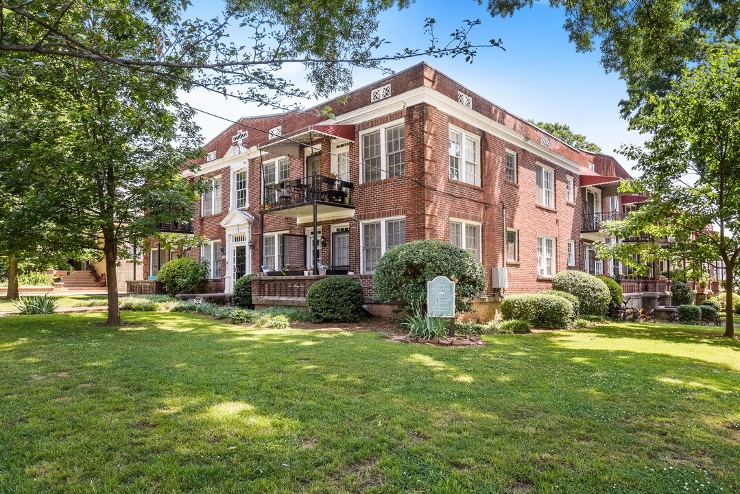 799 Argonne Avenue & 6th Street Apartments in Atlanta, GA - Building Photo