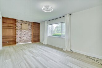 16 Pauline Cir in Rochester, NY - Building Photo - Building Photo
