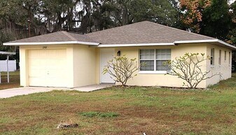 2501 Crescent St in Mount Dora, FL - Building Photo