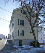 355 Snell St in Fall River, MA - Building Photo - Building Photo