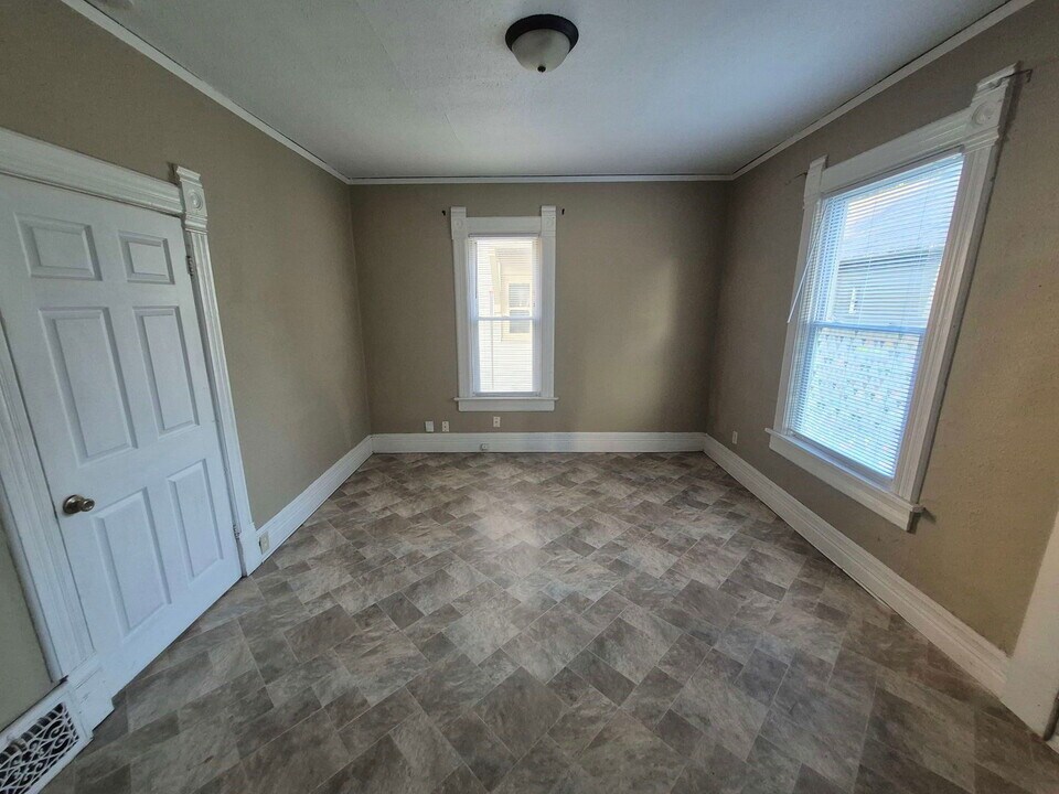 2723 N Booth St in Milwaukee, WI - Building Photo