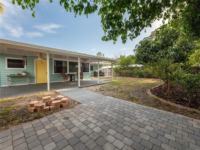 4721 W Iowa Ave in Tampa, FL - Building Photo - Building Photo